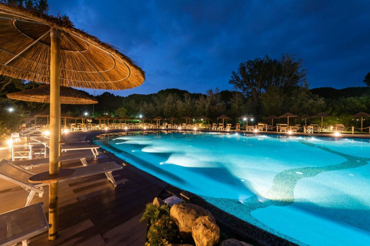 Le Esperidi Camping Ecoresort Марина-ди-Биббона Экстерьер фото