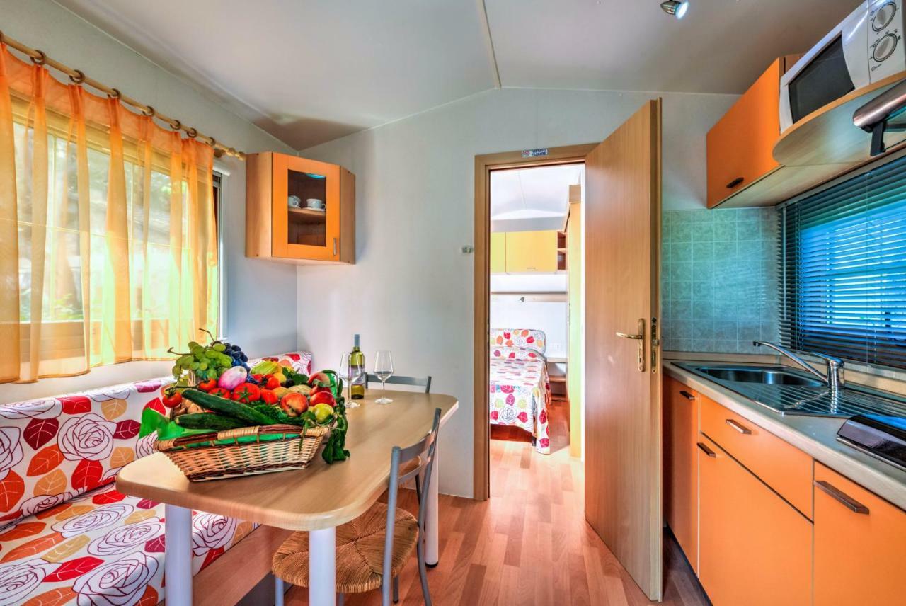 Le Esperidi Camping Ecoresort Марина-ди-Биббона Экстерьер фото